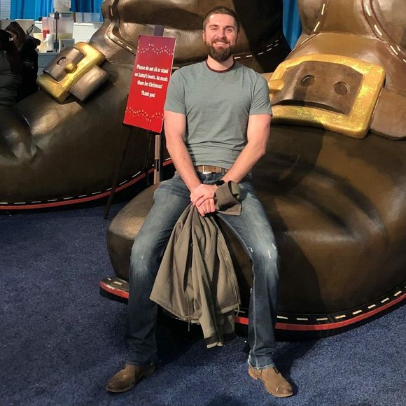 Meet your Posher, Kyle - Picture 1 of 1